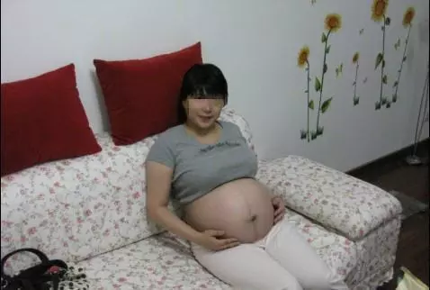 生完孩子老公說分房,晚上喂孩子我順便幫老公蓋被子,第二天離婚