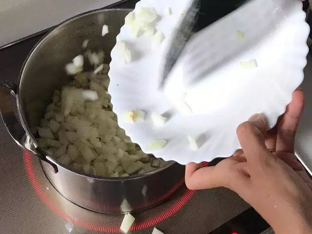 百喝不厭的蘑菇濃湯,別再吃罐頭的了