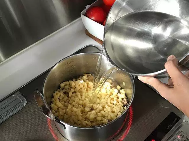 百喝不厭的蘑菇濃湯,別再吃罐頭的了