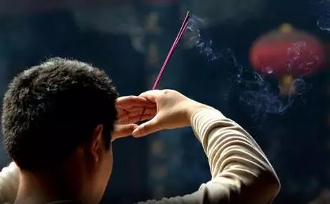 家中拜神、拜祖先一定要知道的7件事,千萬別弄錯了!