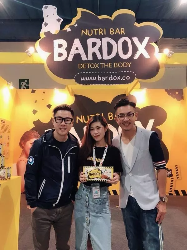 23歲柔佛女為男友背100多萬債務...一年每天一碗雞蛋湯+白飯重新洗牌人生!
