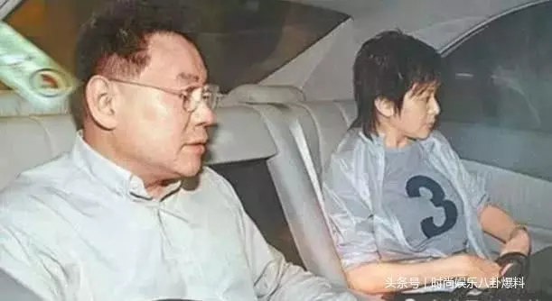 56歲關之琳近照,再談被塞球事件,直言劉鑾雄開價2千萬!