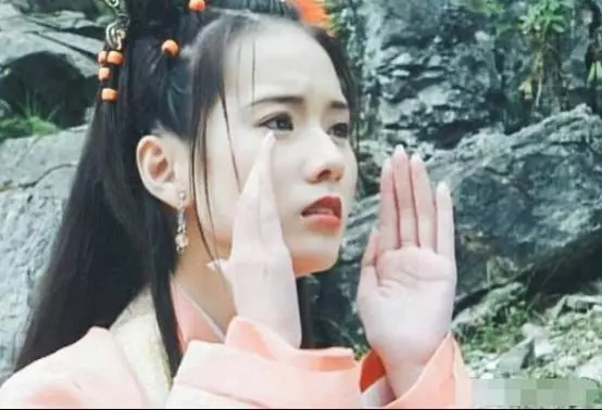 新加坡四美現狀:三美都嫁給了愛情,唯獨她八年婚姻還是散了
