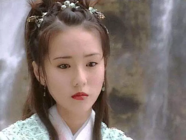 新加坡四美現狀:三美都嫁給了愛情,唯獨她八年婚姻還是散了