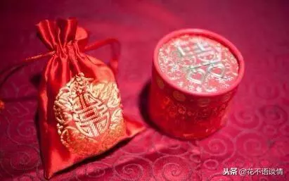 結婚備好新房,岳母要5萬彩禮,回門那天她給我十萬,提了個要求
