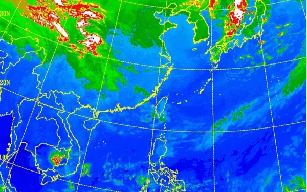 重回冬天!冷空氣、鋒面雙登入「迎來13度濕冷低溫」 氣象局曝未來會有「連著2波雨勢襲來」