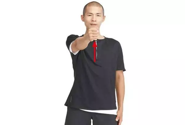 痠痛、五十肩、肩頸僵硬常上身?學會3伸展操改善!