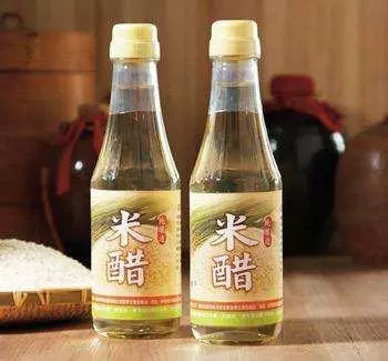 一個簡單小動作,專治脖子痛、腰痛、膝蓋痛,趕緊告訴你爸媽,一學就會