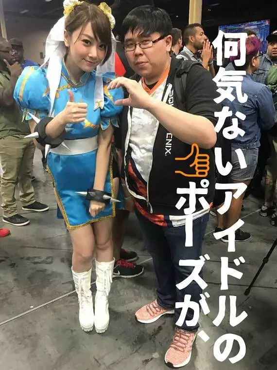 宅男合照女神慘遭「超狠心手勢拒絕」 好心人幫P圖圓夢網友笑瘋:根本二度心碎!