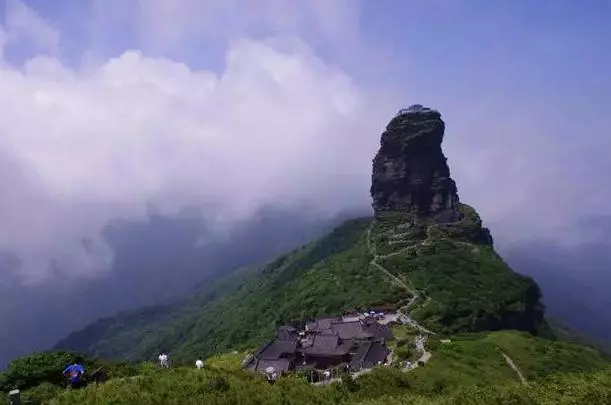 貴州深山隱匿一座「天空之城」,被美國媒體譽為最不可思議的建築