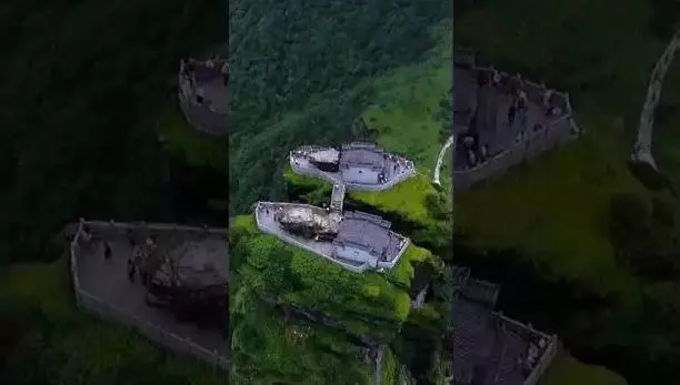 貴州深山隱匿一座「天空之城」,被美國媒體譽為最不可思議的建築