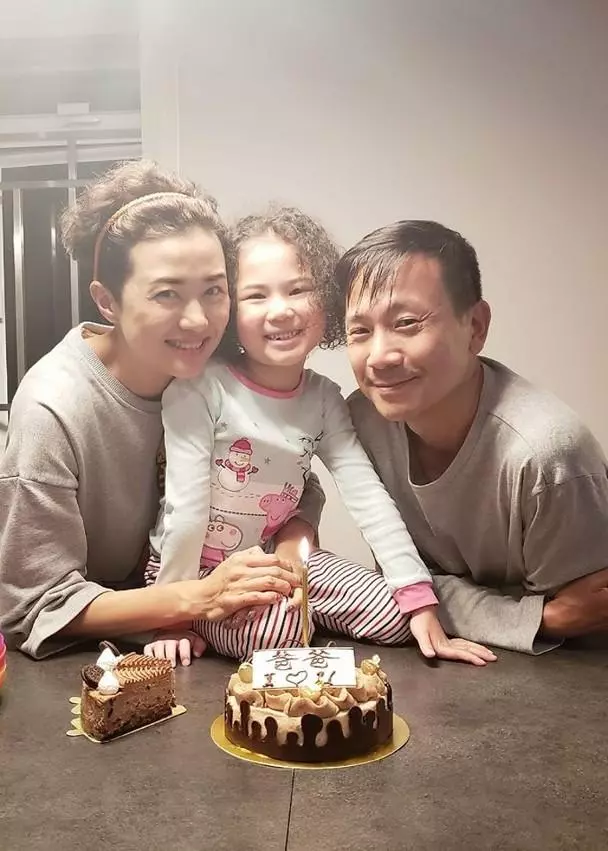 前TVB實力戲骨完成心臟手術,老婆社交網發文曬病床照報平安!