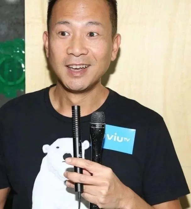 前TVB實力戲骨完成心臟手術,老婆社交網發文曬病床照報平安!