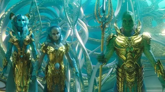他是唯一一個漫威和DC宇宙來回切換的人,一人分演3角讓人難忘
