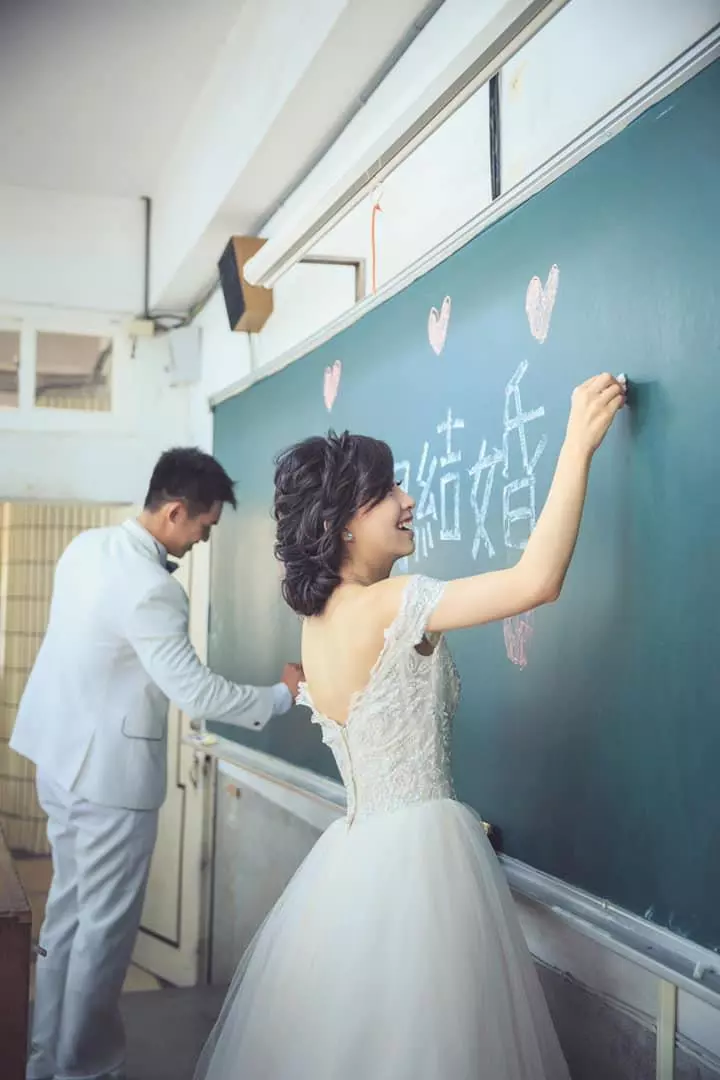 三年前發文愛情場跑12年的情侶終於完成人生大事要結婚了!一路走來辛苦卻甜蜜的故事