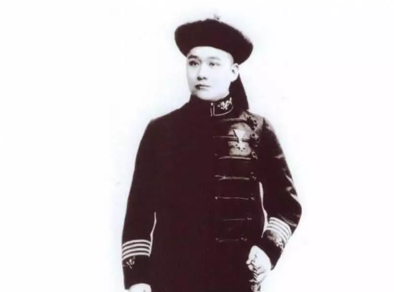 看完皇后,令妃,後宮三千佳麗的素顏照,終於知道皇上有多苦了!