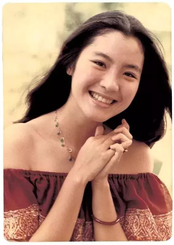 甩50億富二代,和1000億富豪戀愛15年不結婚,她比章子怡、張曼玉還要狂!