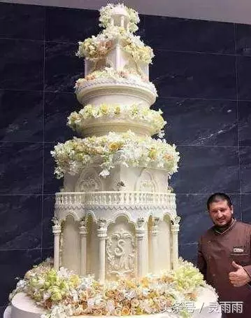 富二代花了「500萬做結婚蛋糕」,大家都罵奢侈!但蛋糕一推出來,全場被「美到目瞪口呆」
