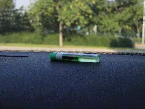 新加坡小青年要在巴士上打中國大叔..! 大叔一句話,網友紛紛力挺...