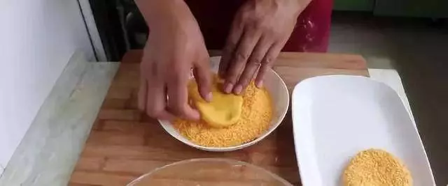 南瓜餅簡單好吃的做法,2分鐘就能學會