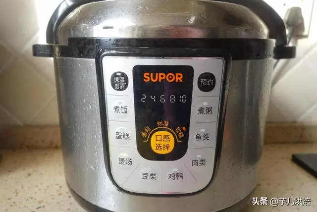 蓮藕排骨湯好喝有訣竅,這麼做,蓮藕軟糯滋補養生,全家吃不夠