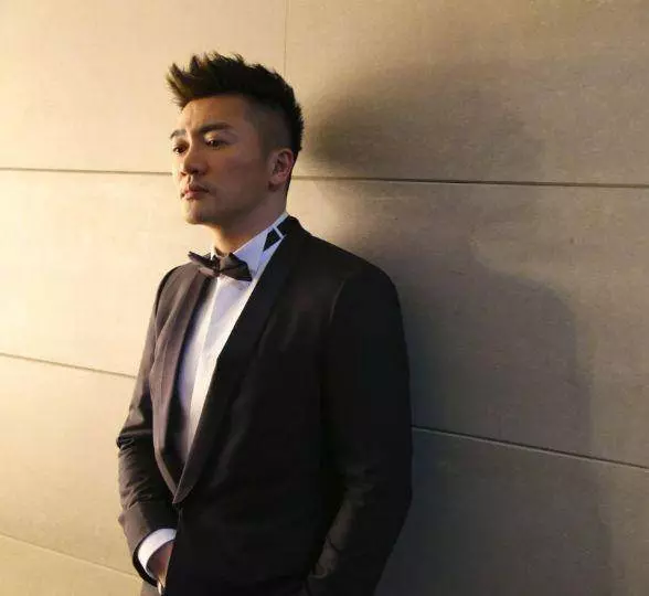 蘇有朋失敗整形照,整容成韓國反面教材,網友:一看就是50歲!