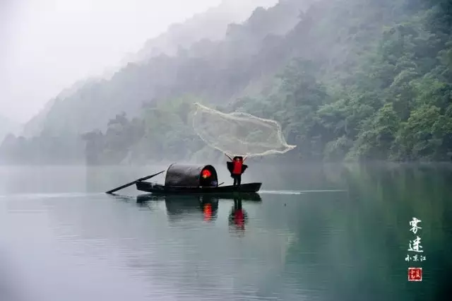 在變老的路上,善待自己:想愛就愛吧,想見就見吧。