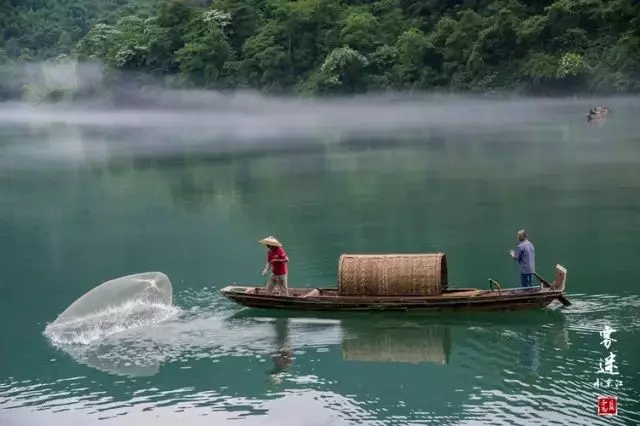 在變老的路上,善待自己:想愛就愛吧,想見就見吧。