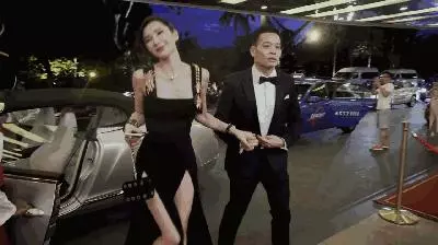 42歲「新加坡名媛」蔡欣穎,靠離婚分到的一大筆錢,買了世界上最多的愛馬仕!