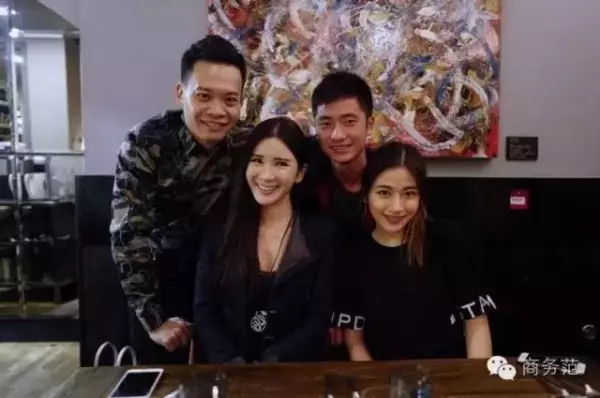 42歲「新加坡名媛」蔡欣穎,靠離婚分到的一大筆錢,買了世界上最多的愛馬仕!