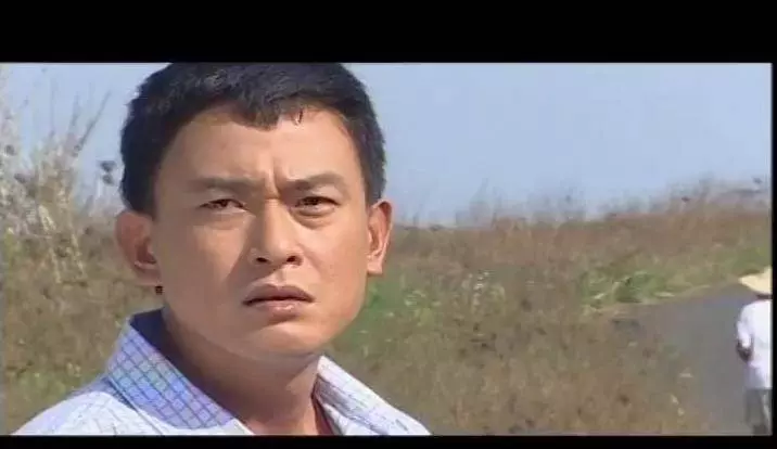 50歲王識賢老婆背景曝光,曾為老婆和母親鬧翻!媽媽還詛咒懷孕兒媳「命喪手術臺」!13年後變成這樣令人欣慰!