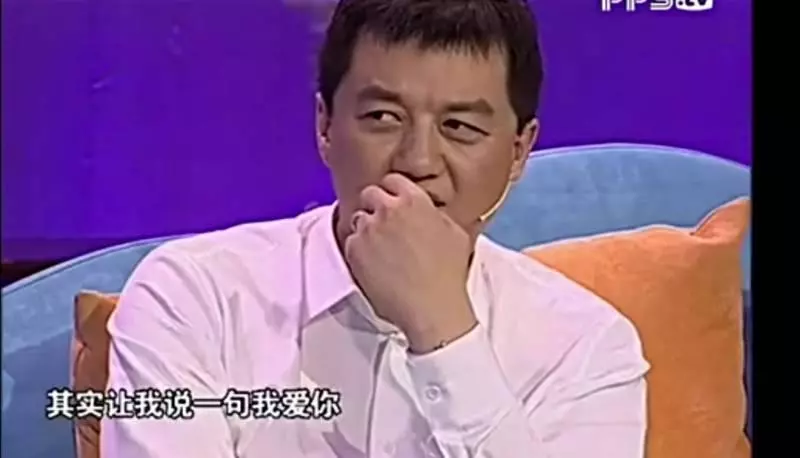 李亞鵬戀情曝光後遭王菲不滿,新女友的四字回復讓王菲沉默?