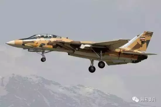 露出獠牙!馬杜羅公開跟美國叫板,最大軍演之後又派出大批戰機