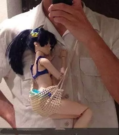 30張美女搞笑圖,保證你笑到肚疼!!美女司機掛檔的手法很嫻熟啊,亮點自己找!