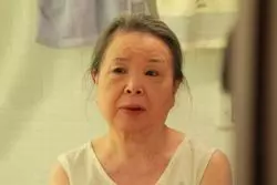 國寶級藝人「梅芳阿姨」走出喪夫之痛!82歲天天一套「健身操」風采依然