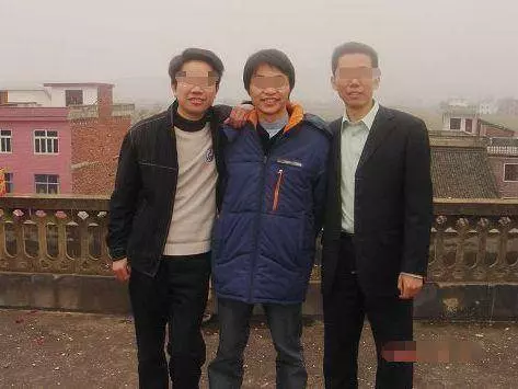 父親去世留下250萬,大哥和二哥只要25元,弟弟偷笑隔天蒙了