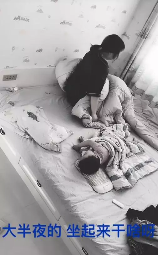 寶媽半夜突然起床,下意識動作引起眾人一大波回憶殺,真是一孕傻三年?