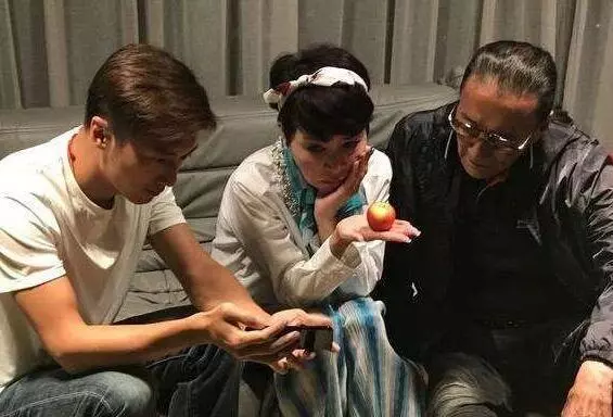 反悔了!謝霆鋒願花三億要回孩子的撫養權!張柏芝回應句句嗆人,兒子也不願當他兒子!