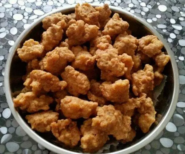賣了20年酥肉的大叔:炸酥肉時,記住這「3點」,學會你也可以是專家