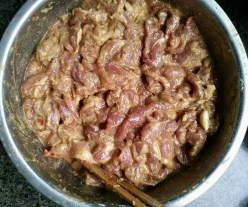 賣了20年酥肉的大叔:炸酥肉時,記住這「3點」,學會你也可以是專家
