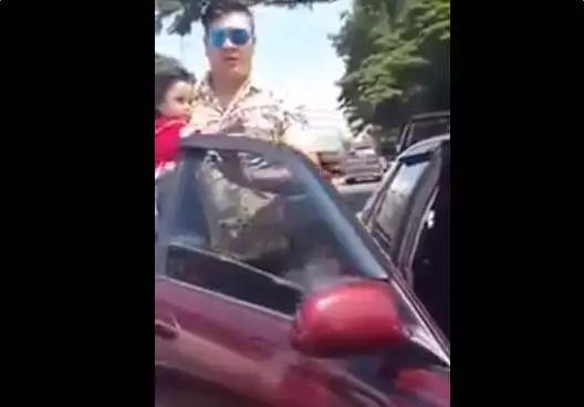 快看好戲上演..!! 大馬交通警察 vs 便衣警察...最後勝利的是?
