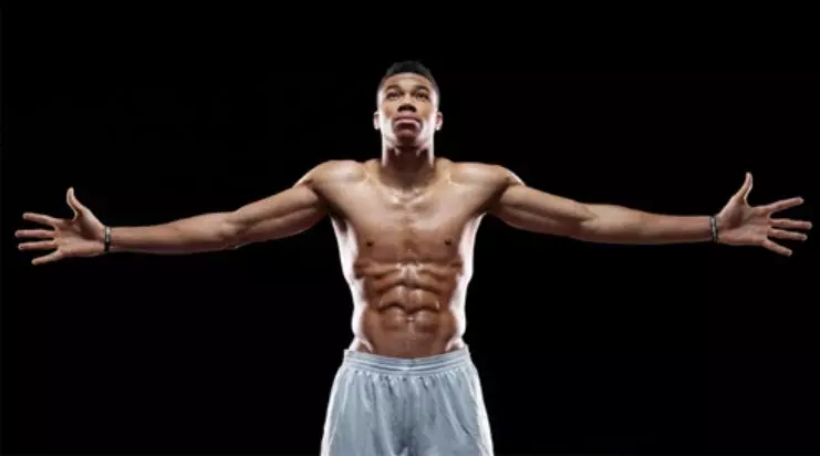 21歲身價30億!NBA當紅球星「薪水全匯給家裡」 遭起底「童年不為人知經歷」激勵世人:永不忘初心