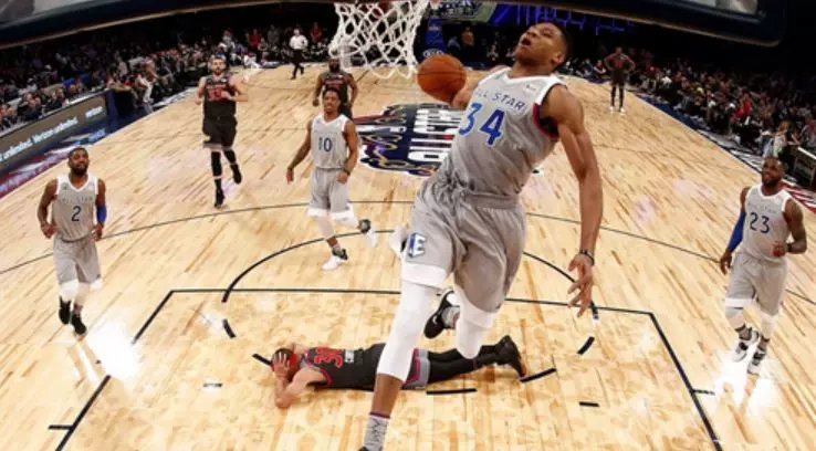 21歲身價30億!NBA當紅球星「薪水全匯給家裡」 遭起底「童年不為人知經歷」激勵世人:永不忘初心