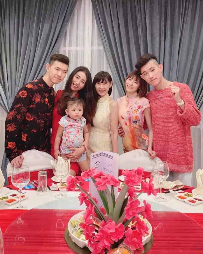 【超級辣媽!】林明禎29歲姐姐已是1個孩子的媽!產後33D身材依然辣翻!