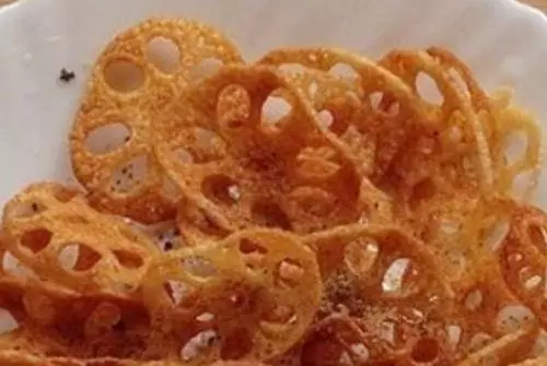 蓮藕新做法 比薯片什麼的好吃多了 不過一般人都沒吃過