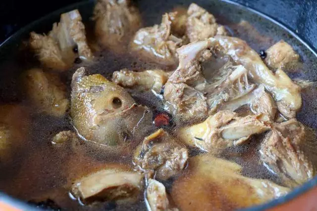 不用雞精更不要味精 只要加這一種配料 做出的雞肉比飯店的還香