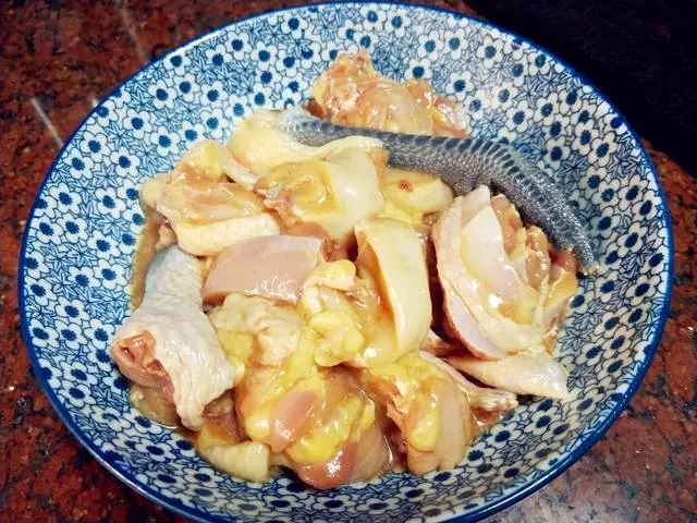 炒雞時到底要不要焯水?這才是正確做法 鮮嫩多汁 味道不比飯店差
