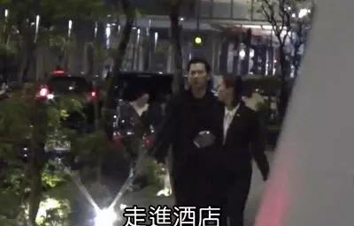向華強夫婦設豪宴欲提親?向佐開懷大笑,郭碧婷嫁豪門指日可待!