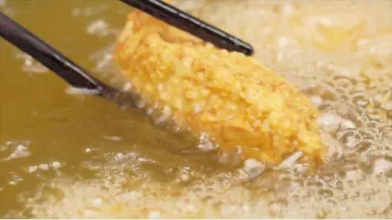 教你做香脆可口的脆皮雞翅,味道香酥可口!