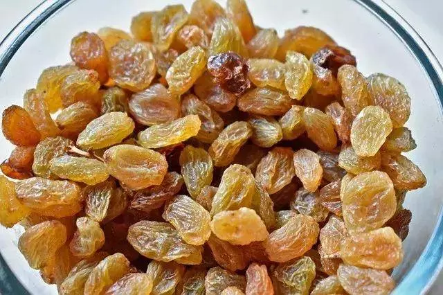 一直把葡萄乾當零食吃,現在才知道,原來我的病都是因為它才悄悄改善的